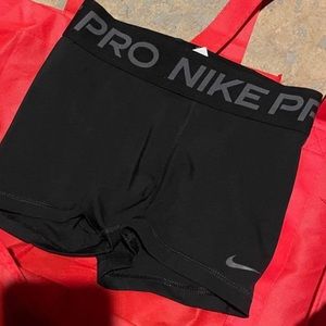 Nike pro